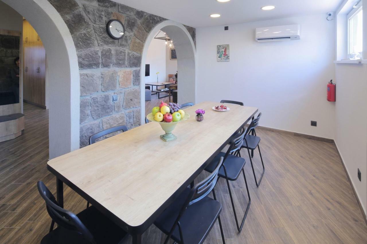 Highland Hostel Jerevan Buitenkant foto